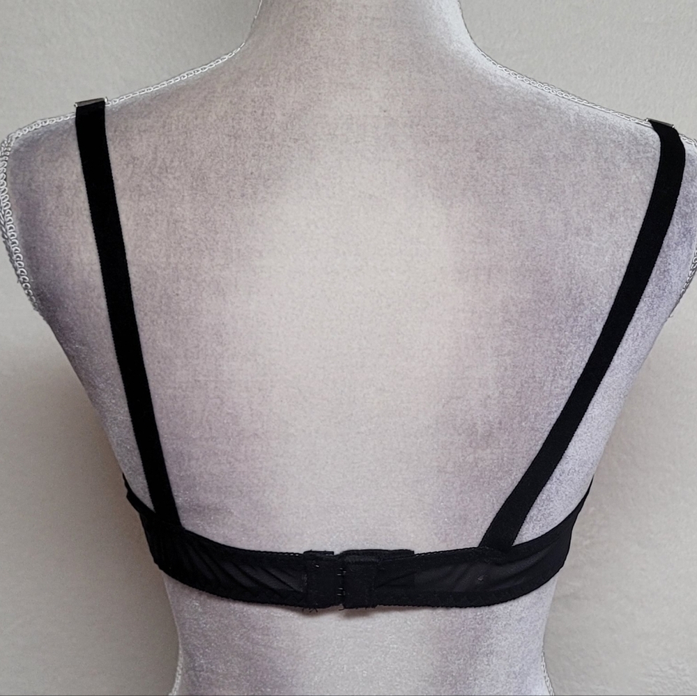 Frederick's Of Hollywood Vintage Red Satin Black Strappy Lightly Padded Demi Bra - Picture 6 of 12